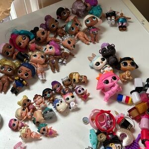 L.O.L. Surprise! Dolls and Pets Set in Pink, Blue, Gold, Purple